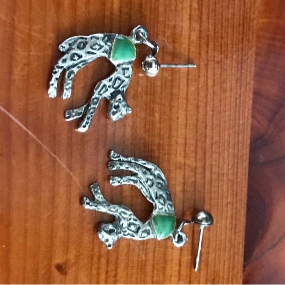Unique Eighties Silvertone Pierced Post Earrings Jungle Cat Green Enamel Accents